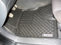 Полиуретановые ковры в салон Toyota (тойота) Avensis (2003-2006) 