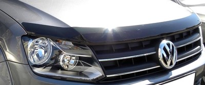Дефлектор капота тёмный Volkswagen Amarok (2010 по наст.)
