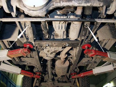 Защита КПП и раздаточной коробки Land Rover Defender V-2,5D (2004-2011-)