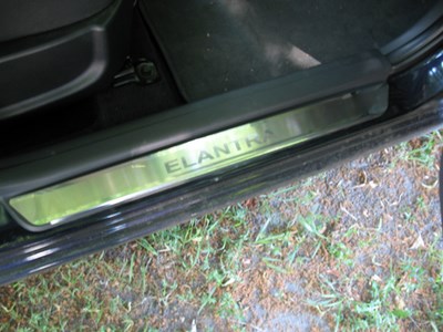 Накладки на пороги Hyundai Elantra III (2001-2007) серия 08 (нержавеющая сталь)