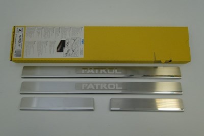 Накладки на пороги Nissan Patrol IV (1997- ) серия 08 (нержавеющая сталь)