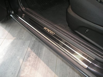 Накладки на пороги Ford Mondeo II,III (1996-2000, 2000-2007) серия 08 (нержавеющая сталь)