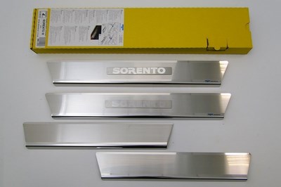 Накладки на пороги Kia Sorento III (2015- ) серия 08 (нержавеющая сталь)