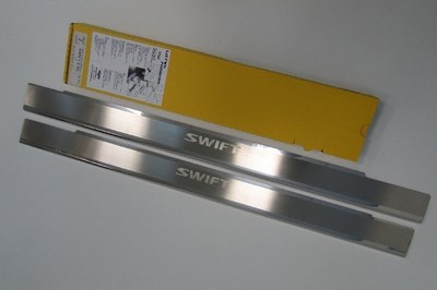 Накладки на пороги Suzuki (сузуки) Swift (свифт) II 3d (2010- ) серия 08 (нержавеющая сталь) ― PEARPLUS.ru