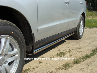 Пороги труба 60,3 мм на Hyundai Santa Fe 2010-2011