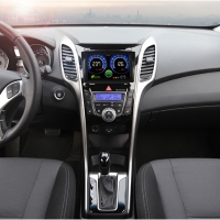 Рамка навигационная  Hyundai i30 (2012 по наст.)