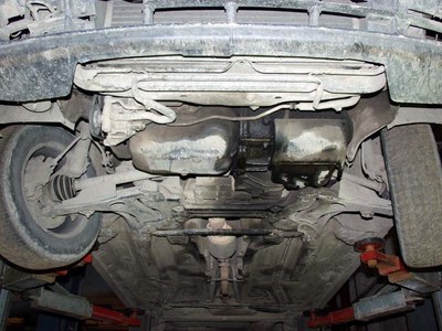 Защита картера VW Passat (Пассат) B3, В4, V-1, 8; 2, 0 (1988-1996) с пластиковым пыльником ― PEARPLUS.ru