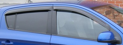 Дефлекторы боковых окон тёмные (4 шт.) Hyundai (хендай) i20 (2008 по наст.) ― PEARPLUS.ru