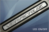 Накладки порогов со светодиодной подсветкой.   Hyundai  Veracruze IX 55 (2008 по наст.)