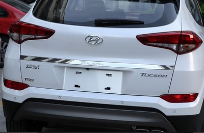 Накладка над номером на крышку багажника с надписью, хром HYUNDAI TUCSON 
