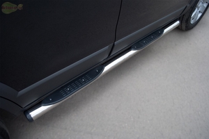Боковые подножки(пороги) нержавеющая труба с противоскользящими накладками для ног 76мм с заглушкой в виде полушария из нержавеющей стали Mazda CX-7 (2007-2010)