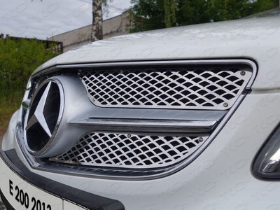 Решетка радиатора верхняя (лист) Mercedes (мерседес)-Benz E 200 2013 (купе) ― PEARPLUS.ru