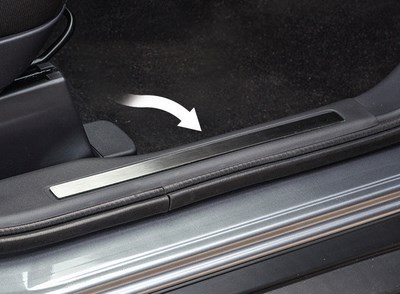Накладка на внутренние пороги на пластик без логотипа (компл. 2шт.),Mitsubishi Outlander XL 2012-