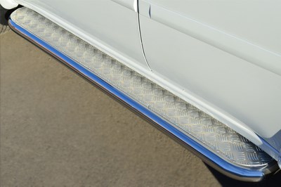 Пороги труба d63 с листом (вариант2) Mitsubishi (митсубиси) Pajero (паджеро) Sport 2013 ― PEARPLUS.ru