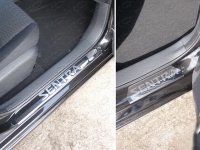 Накладки на пороги (лист зеркальный надпись SENTRA) Nissan (ниссан) Sentra 2015 ― PEARPLUS.ru
