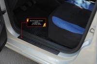 Накладки на внутренние пороги дверей Volkswagen (фольксваген) Polo V 2009- ― PEARPLUS.ru