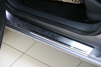 Накладка на внутренние пороги с рисунком (компл. 4шт.),Renault Scenice 2013-