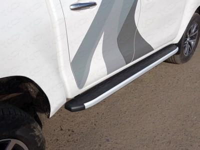 Пороги алюминиевые с пластиковой накладкой 1920 мм Toyota Hilux 2015