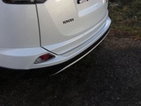Накладки на задний бампер (лист зеркальный) Toyota (тойота) RAV4 (рав 4) 2015-