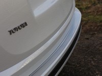 Накладки на задний бампер (лист шлифованный надпись RAV4 (рав 4)) Toyota (тойота) RAV4 (рав 4) 2015-