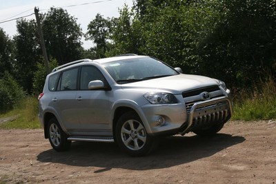 Защита переднего бампера (кенгурин) мини d 60 низкая с нижней защитой (удл.база) Toyota (тойота) RAV-4 2009-2012  (Компл-ция Престиж - удлинённая база) ― PEARPLUS.ru