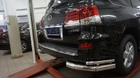 Защита заднего бампера Lexus LX570 (уголки) d76/42