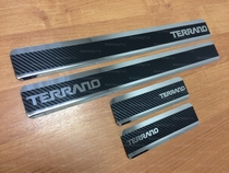 Накладки на пороги Nissan (ниссан) Terrano 2014- (нерж.сталь + КАРБОН) компл. 4шт.