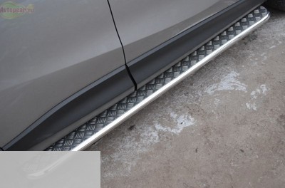 Боковые подножки-пороги труба из нержавеющей стали d42 с листом Mazda CX-5 (2012 по наст.)  