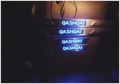        Накладки на пороги с подстветкой на Nissan  Qashqai 2007 по наст.