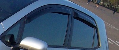 Дефлекторы боковых окон тёмные (4 шт.) Toyota Auris (2006-2009)