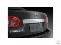 Молдинг крышки багажника. Mazda  Mazda 6 (2003-2008)