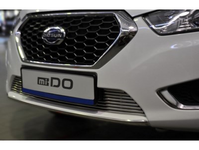 Накладка на решетку бампера d10 Datsun mi-DO 2015- ― PEARPLUS.ru