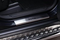 Накладка на внутренние пороги с рисунком (компл. 4шт.) , Jeep (джип) Grand Cherokee (чероки) 2013-