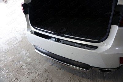 Накладка на задний бампер (лист зеркальный) Lexus RX 200t 2015-