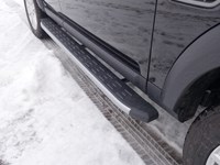 Пороги алюминиевые с пластиковой накладкой (карбон серебро) 1820 мм Land Rover (ленд ровер) Discovery (дискавери) IV 2010-