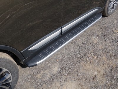 Пороги алюминиевые с пластиковой накладкой (карбон серебро) 1720 мм Mitsubishi (митсубиси) Outlander (оутлендер) 2015 ― PEARPLUS.ru