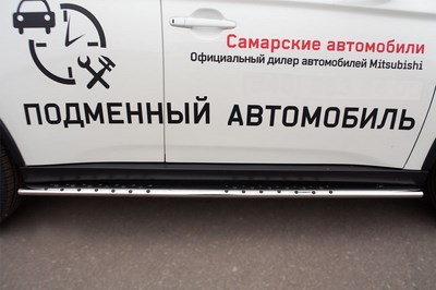 Пороги труба 75х42 овал с проступью Mitsubishi (митсубиси) Outlander (оутлендер) 2014- ― PEARPLUS.ru
