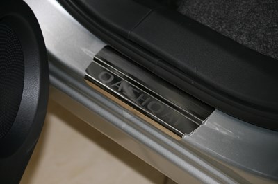 Накладки на внутр. пороги без логотипа (компл. 4 шт) на металл Nissan Qashqai 2010-2013