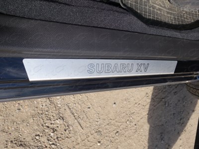 Накладки на пороги (лист шлифованный) Subaru XV 2012