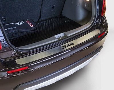 Накладка на наруж. порог багажника без логотипа, Suzuki (сузуки) SX4 2013- ― PEARPLUS.ru