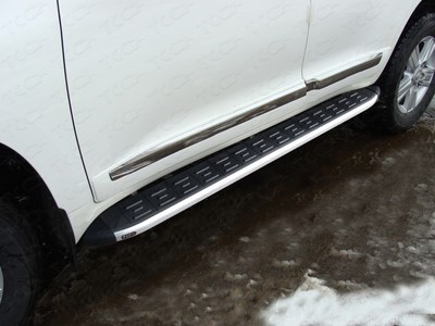 Пороги алюминиевые с пластиковой накладкой (1720 из 2-х мест) Toyota Land Cruiser 200 2015