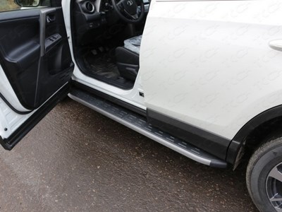 Пороги алюминиевые с пластиковой накладкой (карбон серые) 1720 мм Toyota RAV4 2015- SKU:458562qw