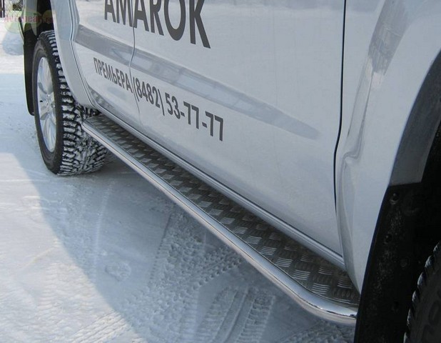Боковая подножка(порог) труба с листом из нержавеющей стали 42мм Volkswagen Amarok (2010 по наст.)
