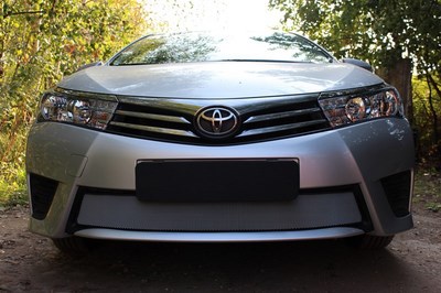 Защита радиатора Toyota Corolla 2014- chrome