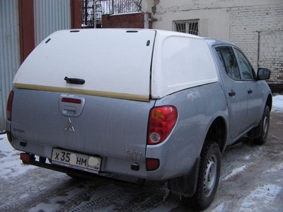 Кунг коммерческий-задняя дверь глухая, без карпета, грунтованный (Россия)  Toyota Hilux