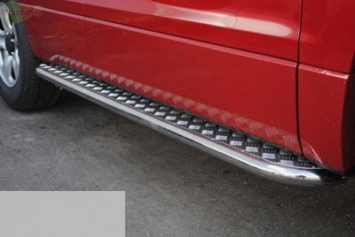 Боковые подножки-пороги труба из нержавеющей стали с листом D42 Suzuki Grand Vitara (2009 по наст.) 5дв. 